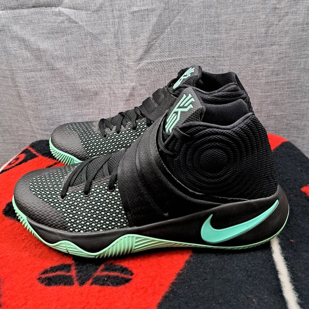 Size 12 Nike Kyrie 2 Green Glow Black Men's Basketball Shoes 819583-007 - Picture 2 of 14